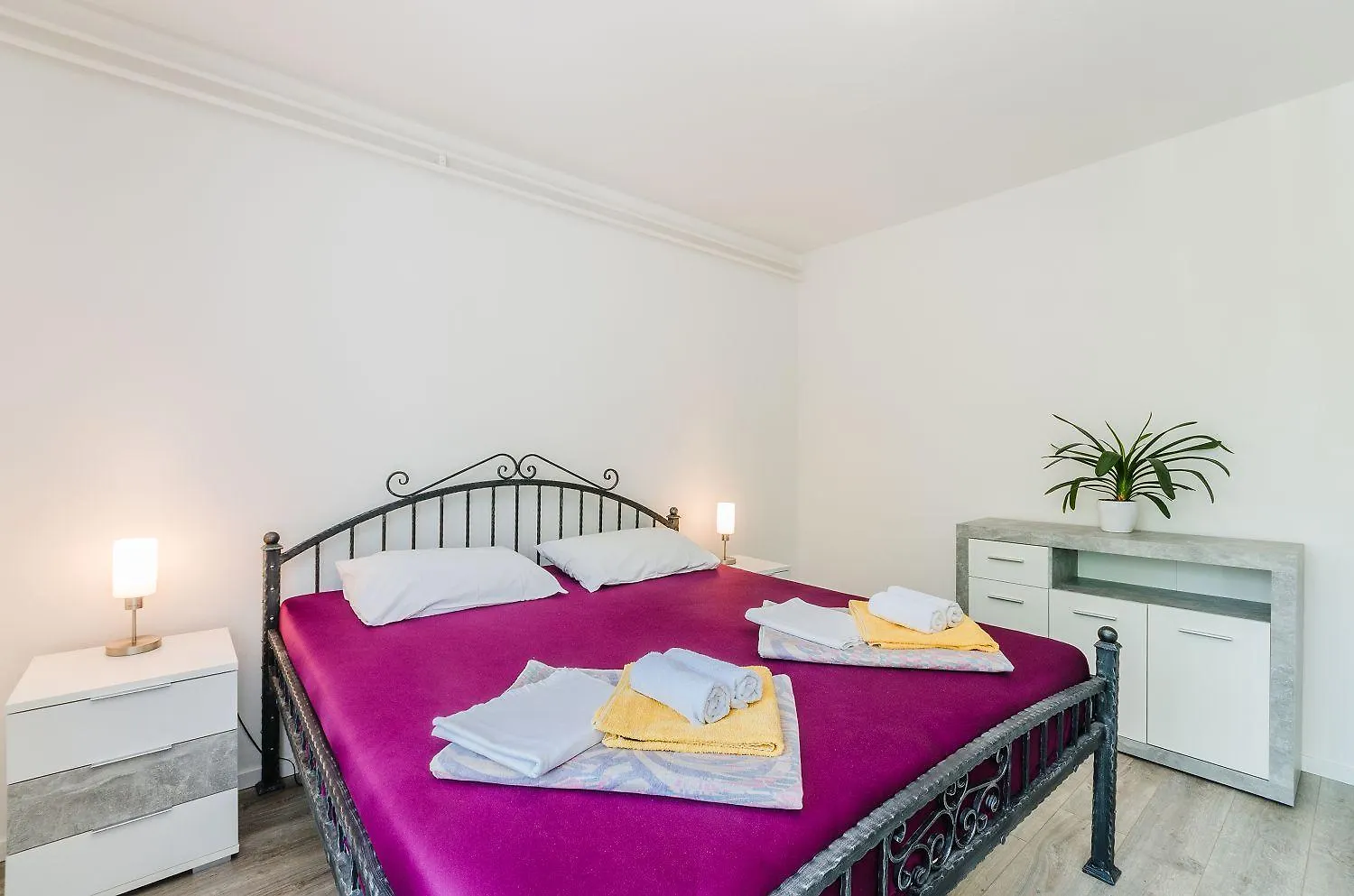 Charmantes Apartment Nur 250 Meter Zum Sandstrand Mit Privater Terrasse, Liegen, Grill Crikvenica 0*,