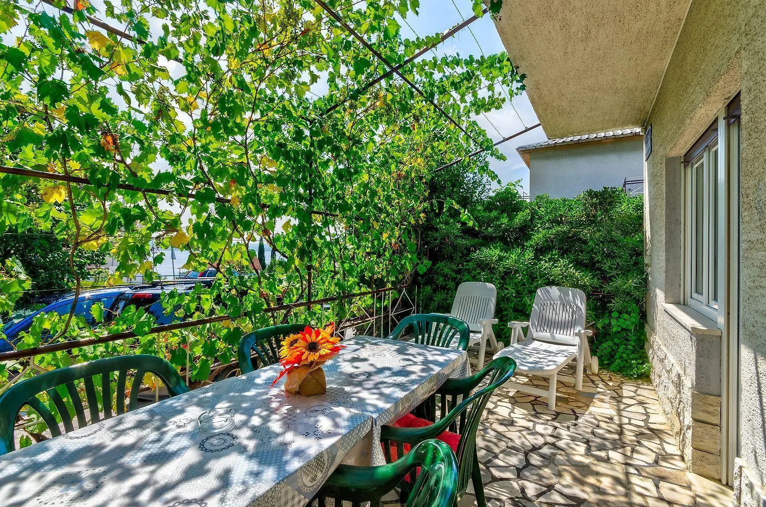Charmantes Apartment Nur 250 Meter Zum Sandstrand Mit Privater Terrasse, Liegen, Grill Crikvenica